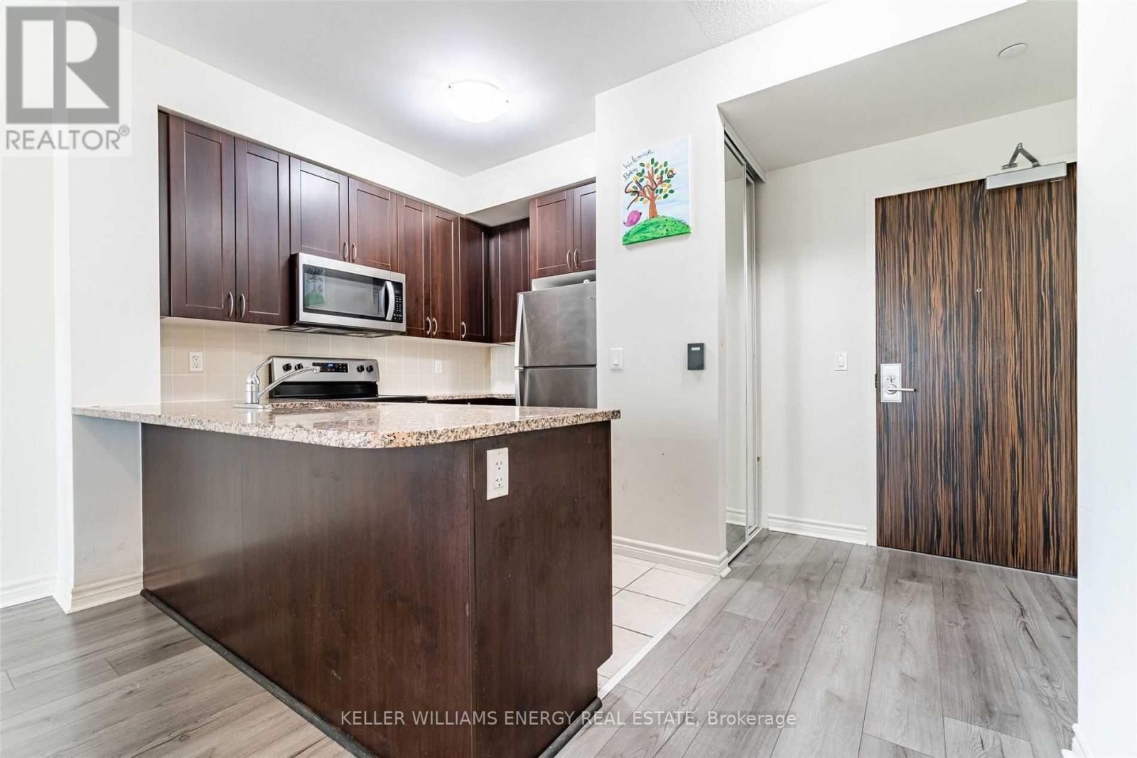 710 - 349 Rathburn Road West Road S, Mississauga, Ontario  L5B 0G9 - Photo 7 - W12991336