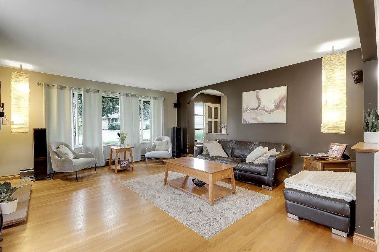 10977 Wren Crescent, Surrey, British Columbia  V3R 5A1 - Photo 4 - R3106008