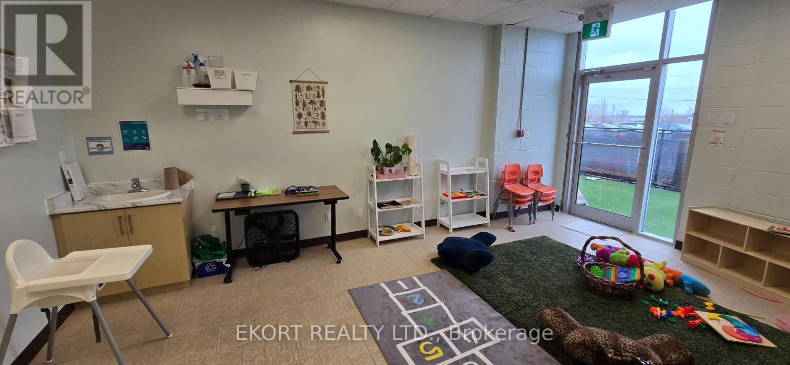 610 Dundas Street E, Belleville, Ontario  K8N 1G7 - Photo 12 - X12991260