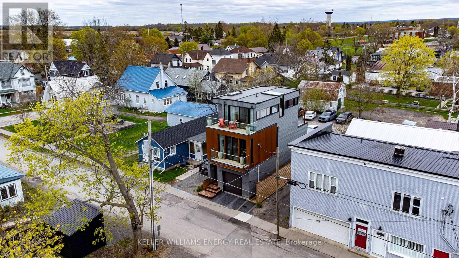 37 West Street, Prince Edward County, Ontario  K0K 3L0 - Photo 1 - X12991378
