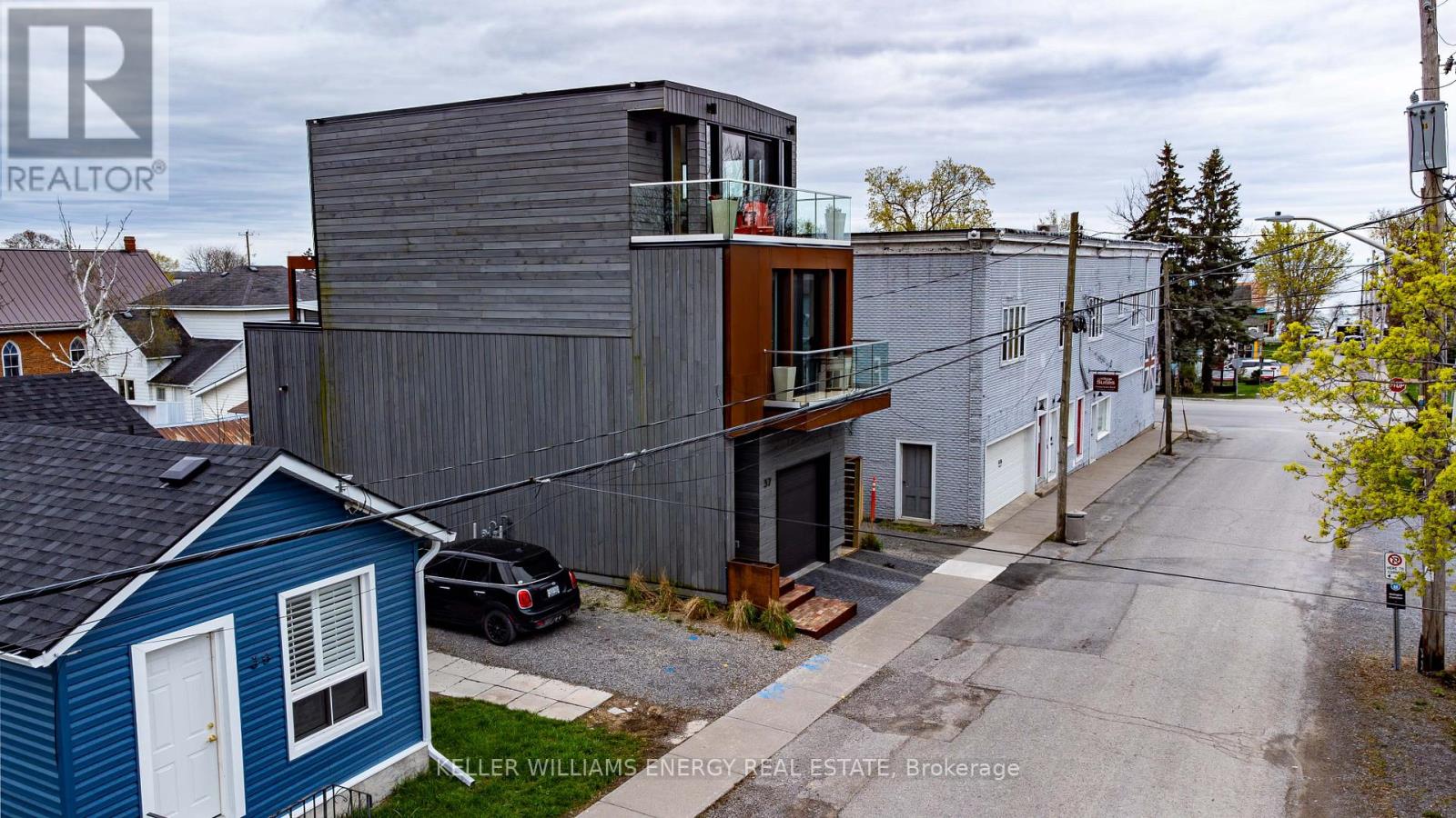 37 West Street, Prince Edward County, Ontario  K0K 3L0 - Photo 3 - X12991378