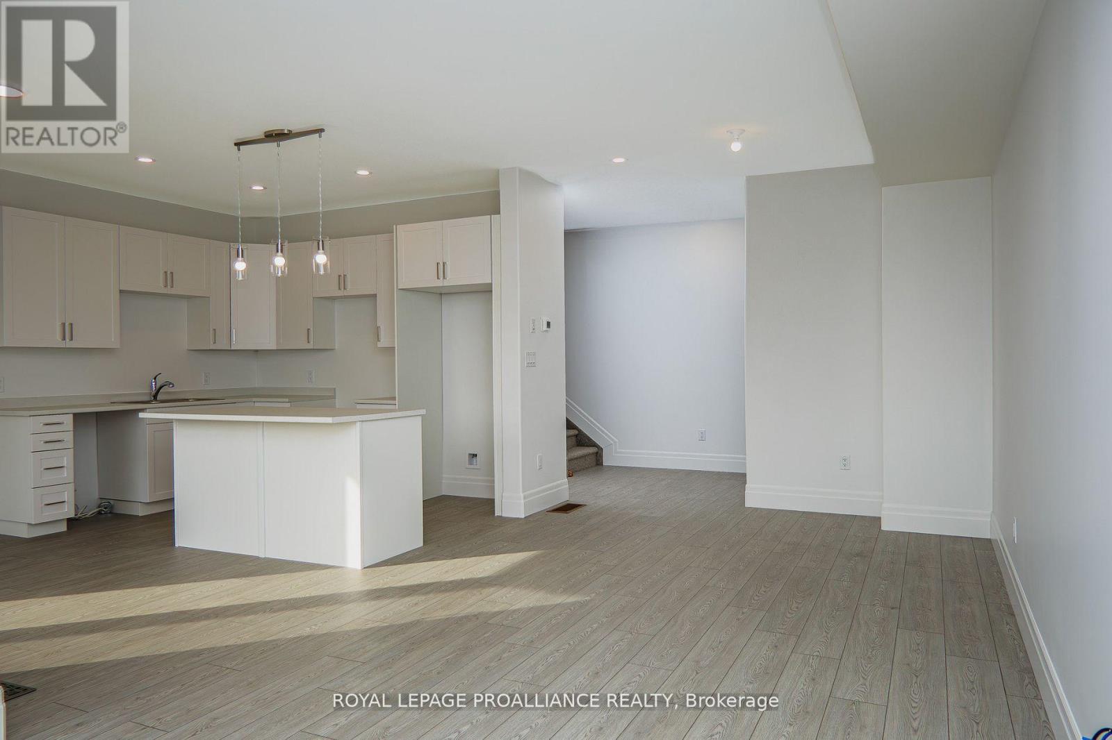 13 Markland Avenue, Prince Edward County, Ontario  K0K 2T0 - Photo 20 - X12991396