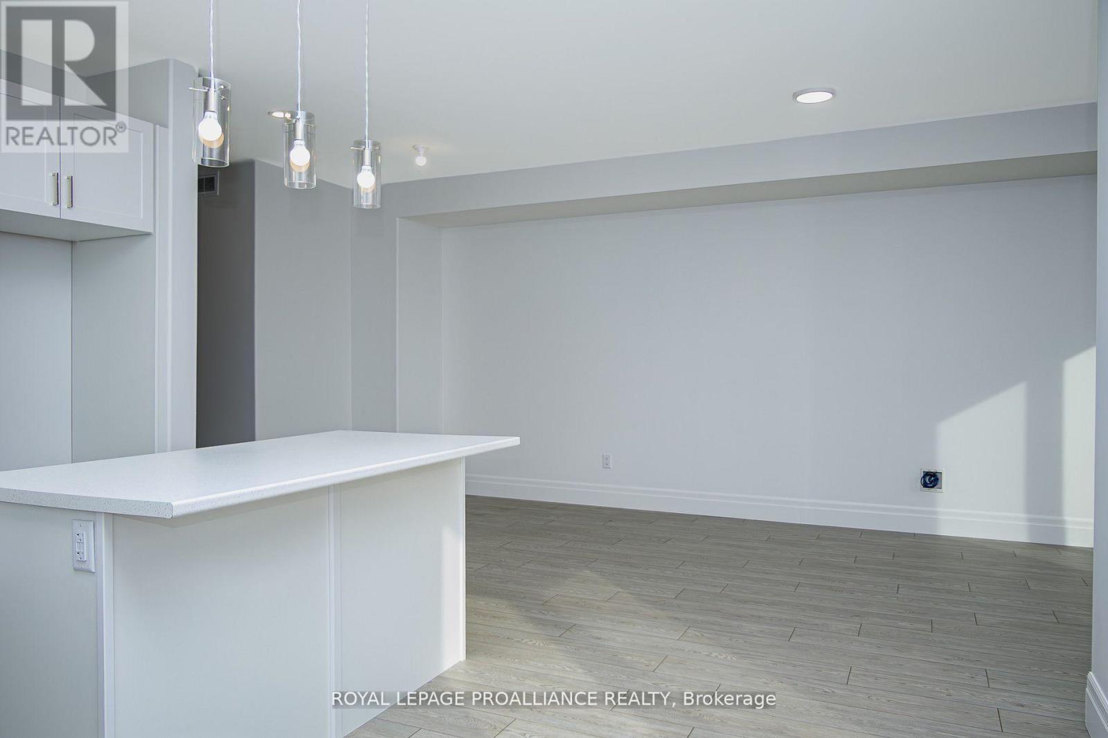 13 Markland Avenue, Prince Edward County, Ontario  K0K 2T0 - Photo 18 - X12991488