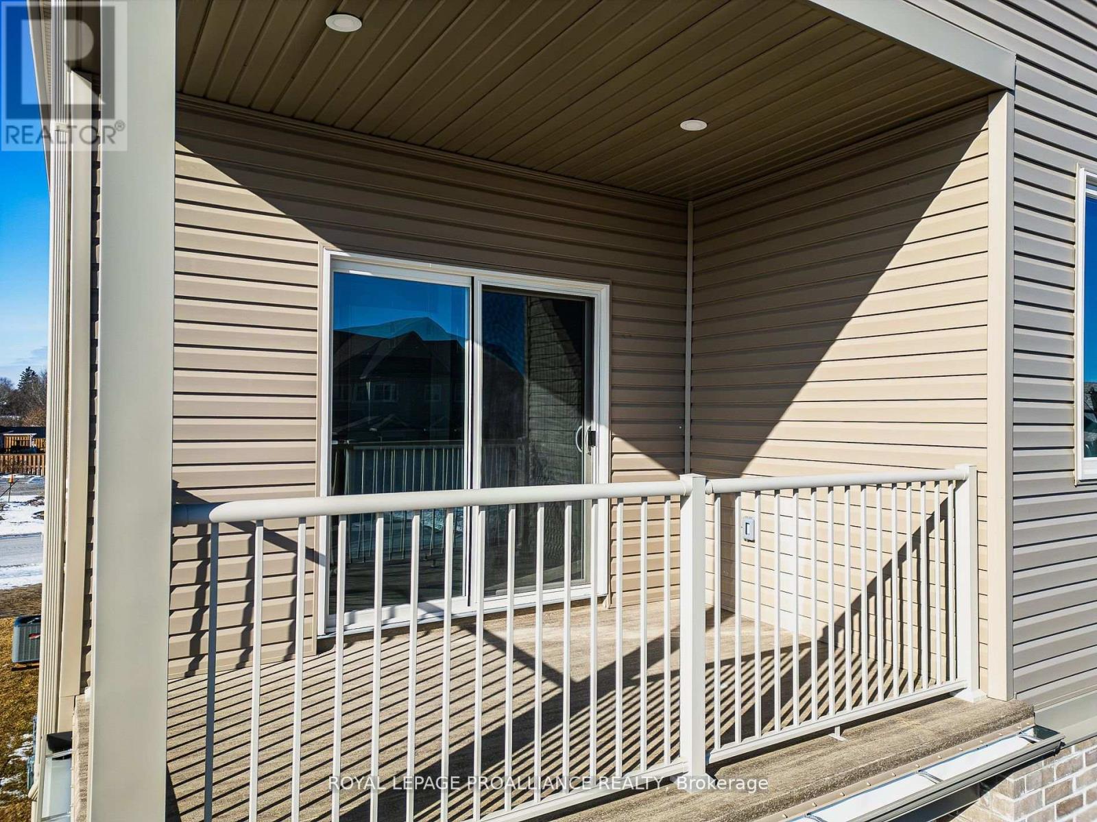 13 Markland Avenue, Prince Edward County, Ontario  K0K 2T0 - Photo 5 - X12991488