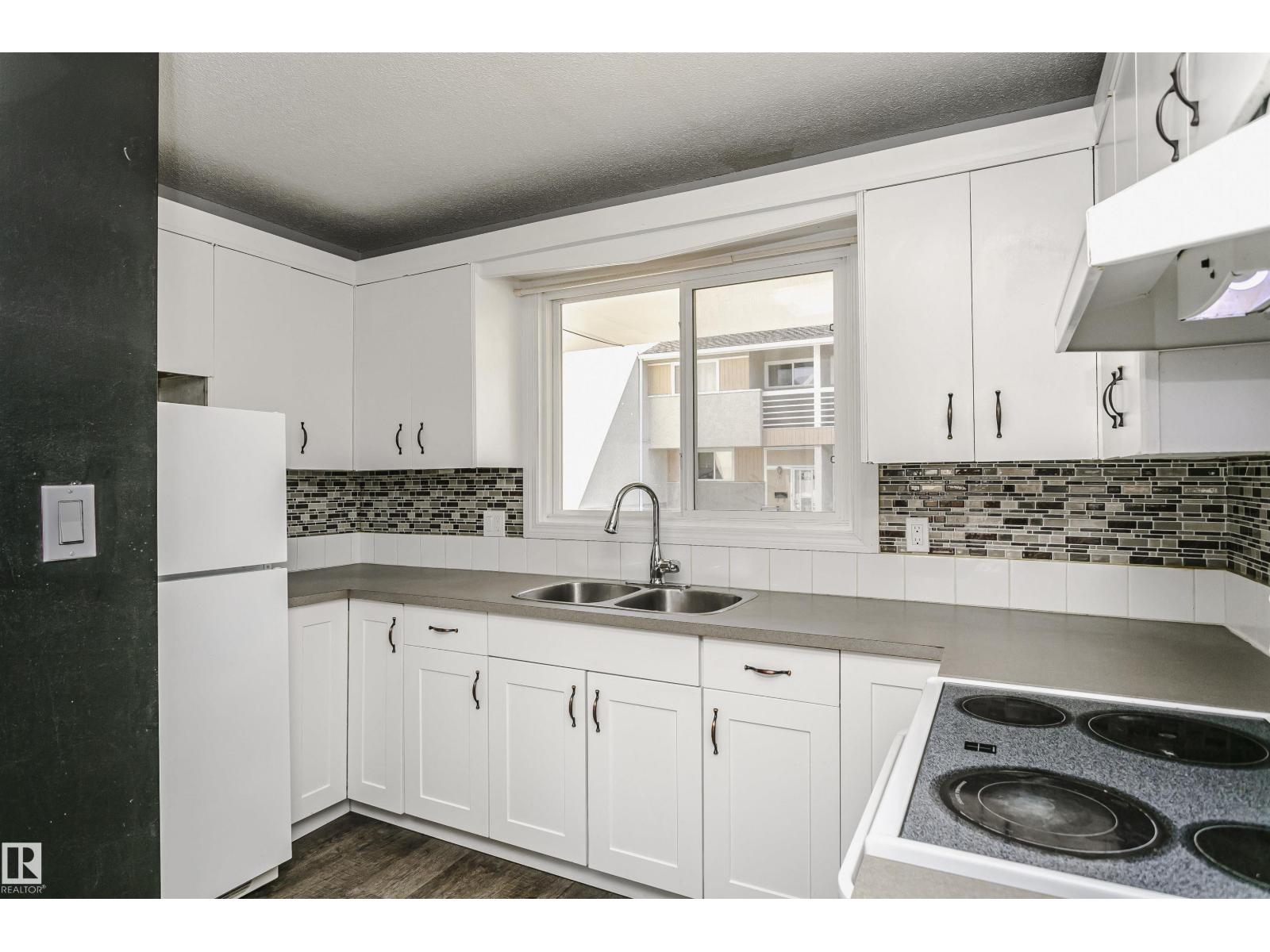 8109 132a Av NW, Edmonton, Alberta  T5C 2C9 - Photo 8 - E4481841