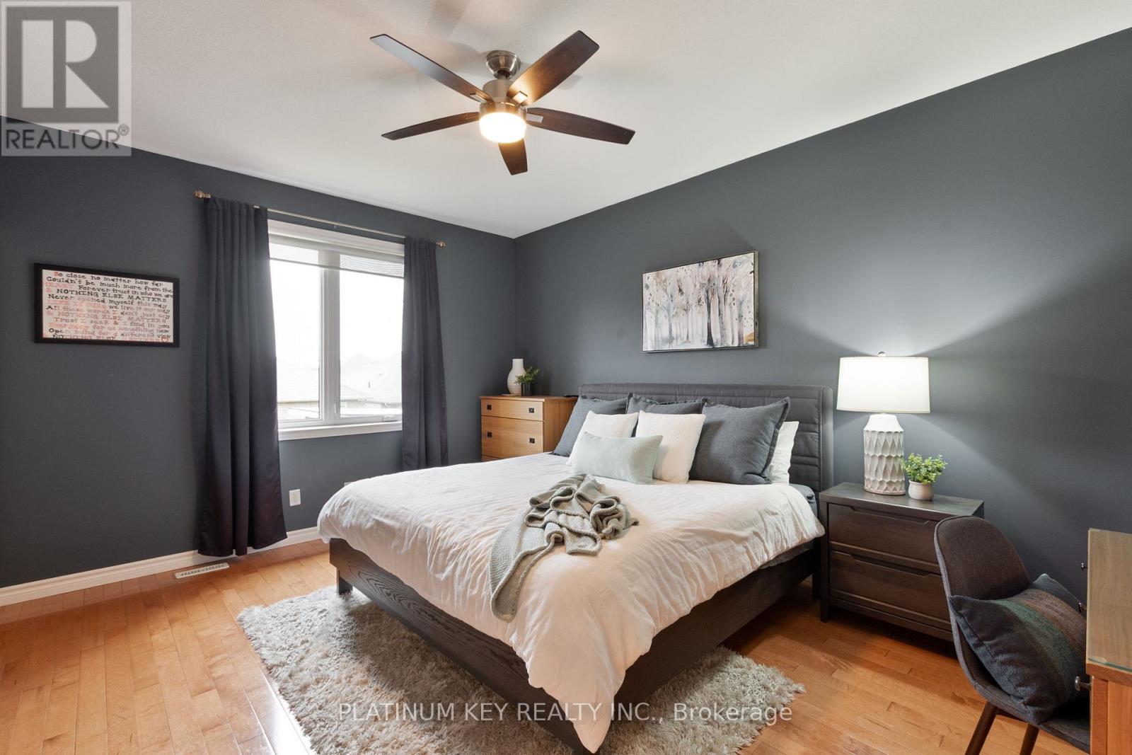 56 Cassie Crescent, Strathroy-Caradoc, Ontario N7G 4E2 - Photo 15 - X12991356