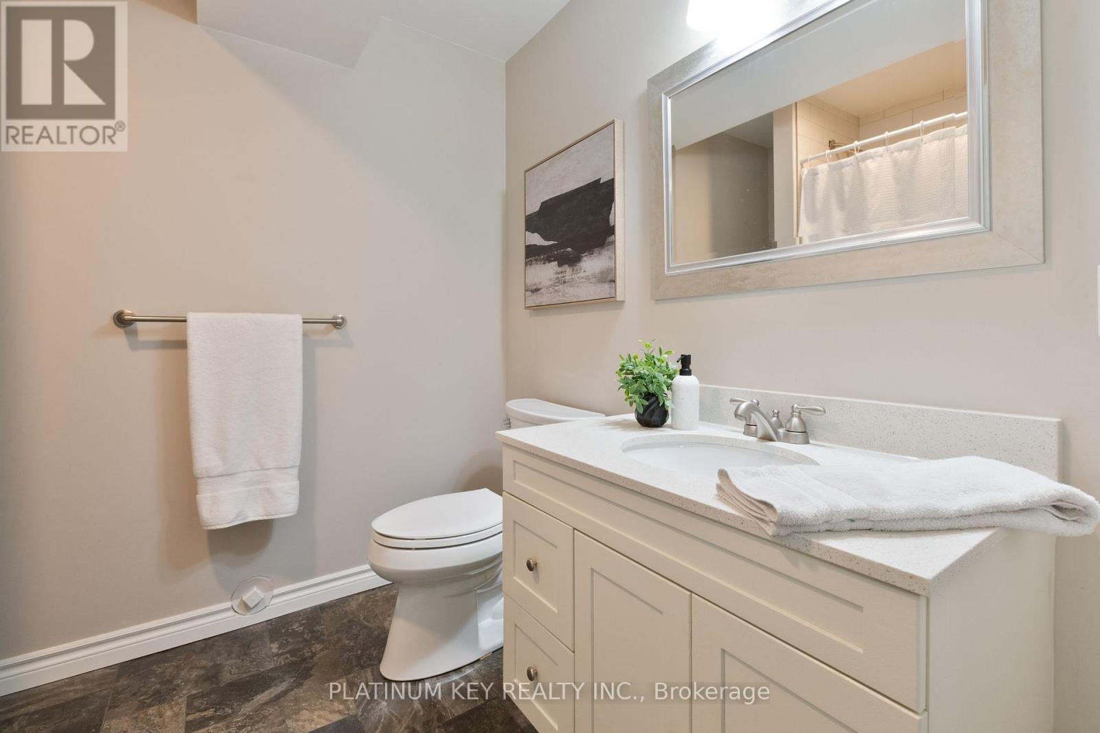 56 Cassie Crescent, Strathroy-Caradoc, Ontario N7G 4E2 - Photo 29 - X12991356