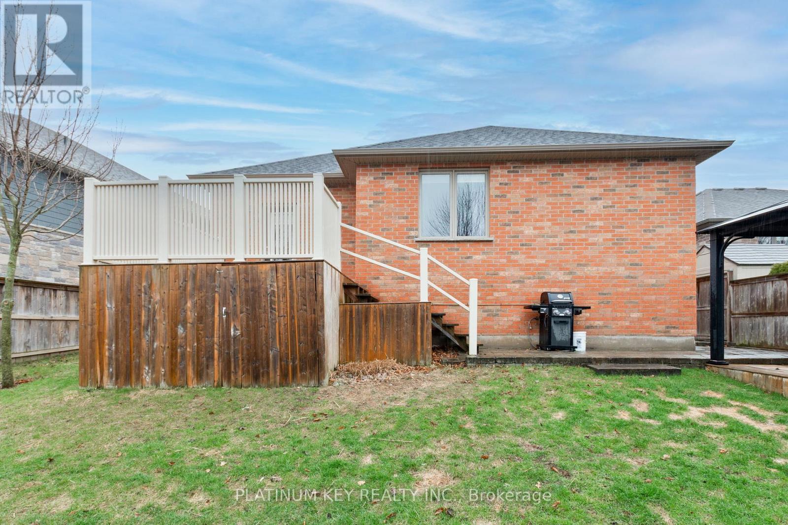 56 Cassie Crescent, Strathroy-Caradoc, Ontario N7G 4E2 - Photo 36 - X12991356