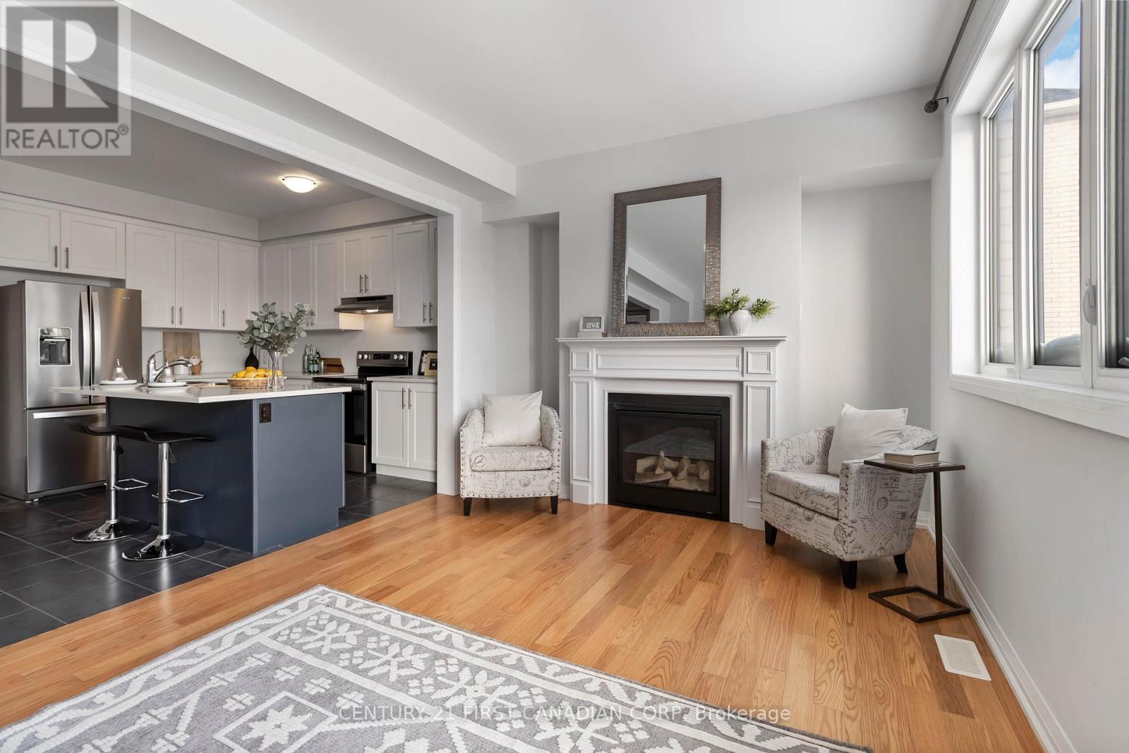 844 Sobeski Avenue, Woodstock, Ontario N4T 0P2 - Photo 7 - X12991472