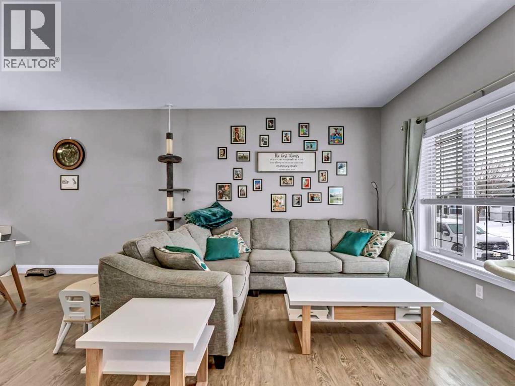 41 Somerside Gate Se, Medicine Hat, Alberta  T1B 0M1 - Photo 6 - A2287437