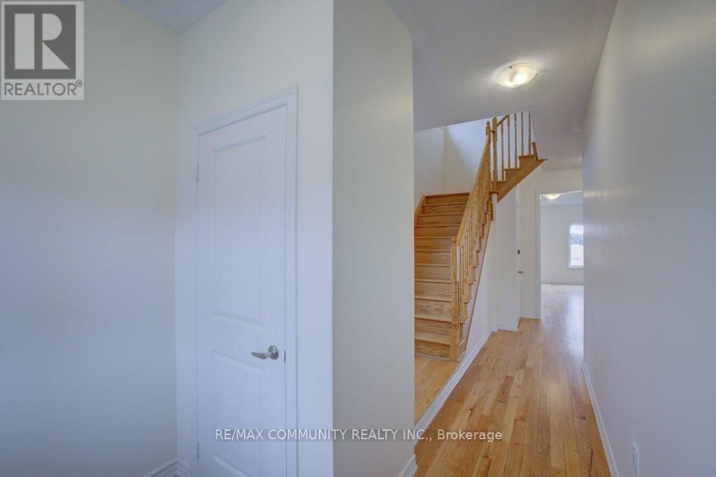 299 Ridley Crescent, Southgate, Ontario  N0C 1B0 - Photo 5 - X12964262