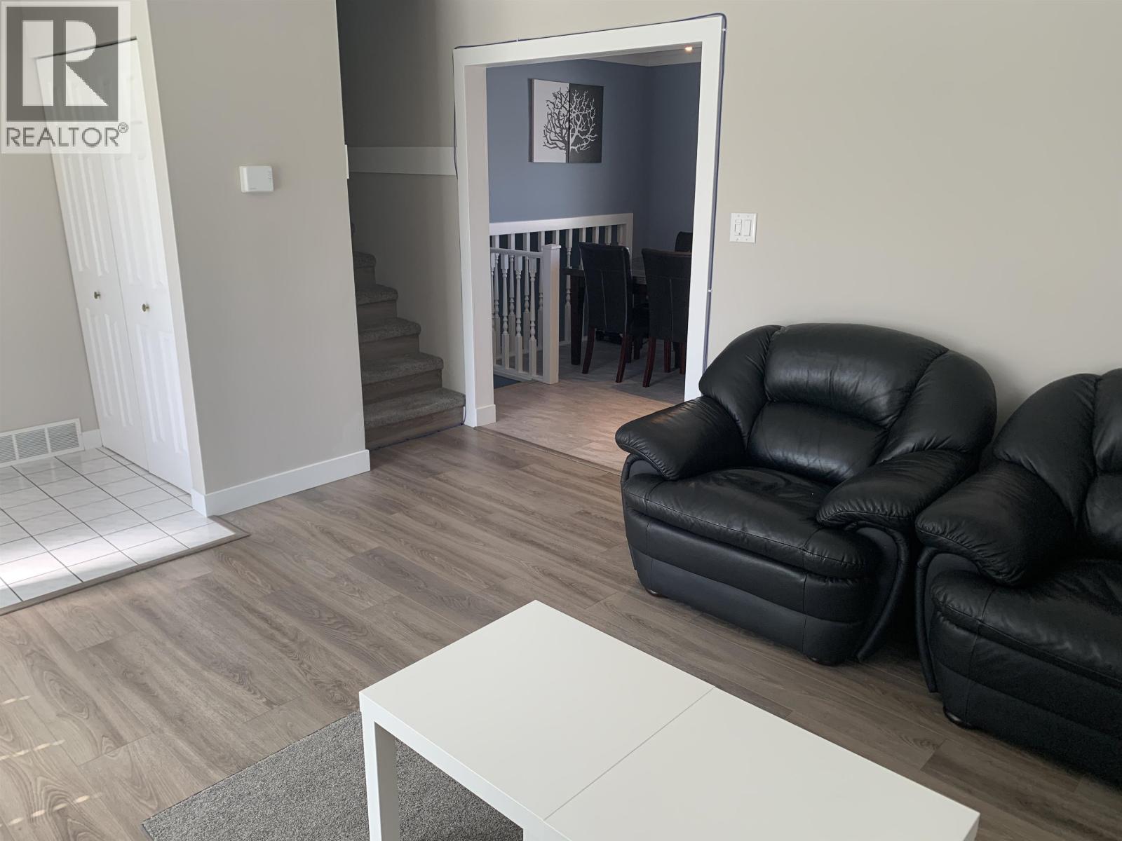 1204 Nestor Street, Coquitlam, British Columbia V3E 1H6 - Photo 5 - R3107725