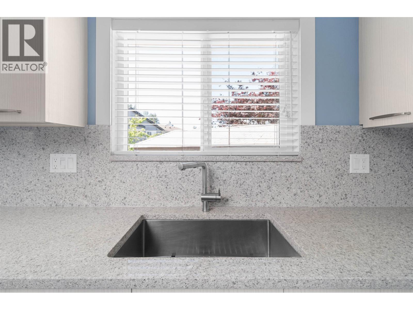 1204 Nestor Street, Coquitlam, British Columbia V3E 1H6 - Photo 11 - R3107725