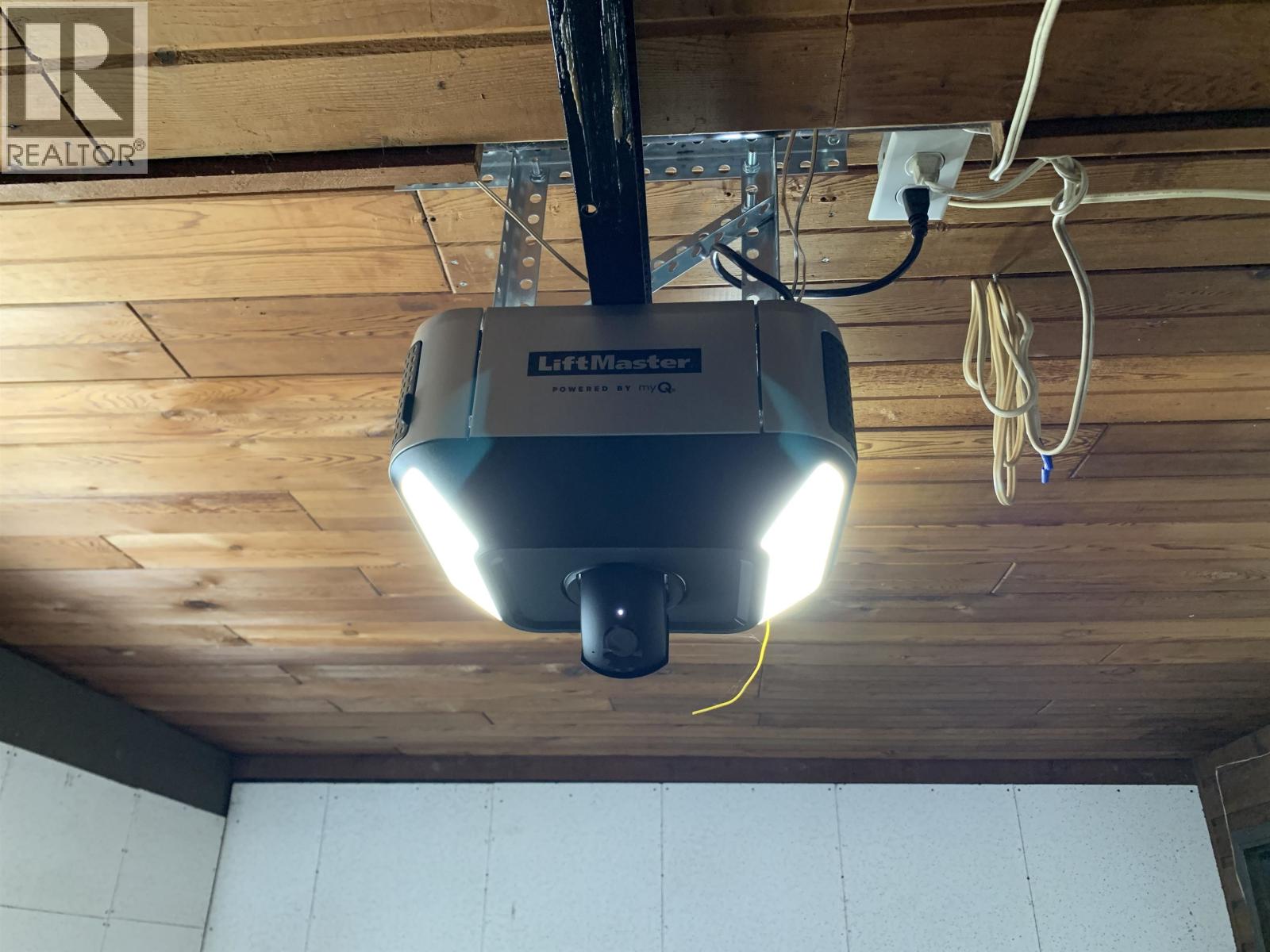 1204 Nestor Street, Coquitlam, British Columbia V3E 1H6 - Photo 36 - R3107725