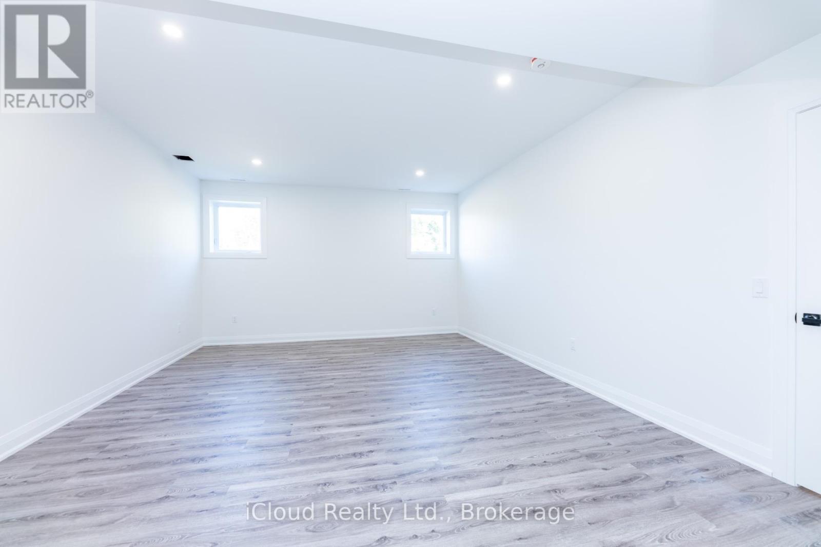 8 Prentis Court, Melancthon, Ontario  L9V 3M9 - Photo 36 - X12991176