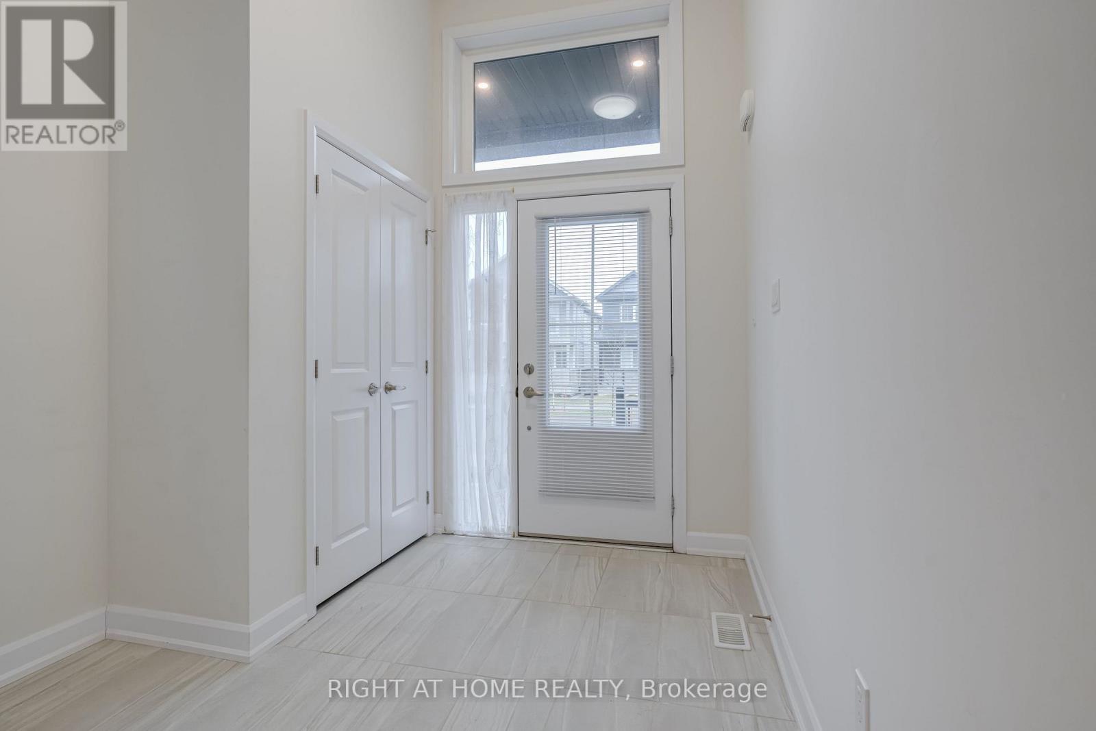 520 Clayton Avenue, Peterborough, Ontario  K9K 0H5 - Photo 4 - X12991218