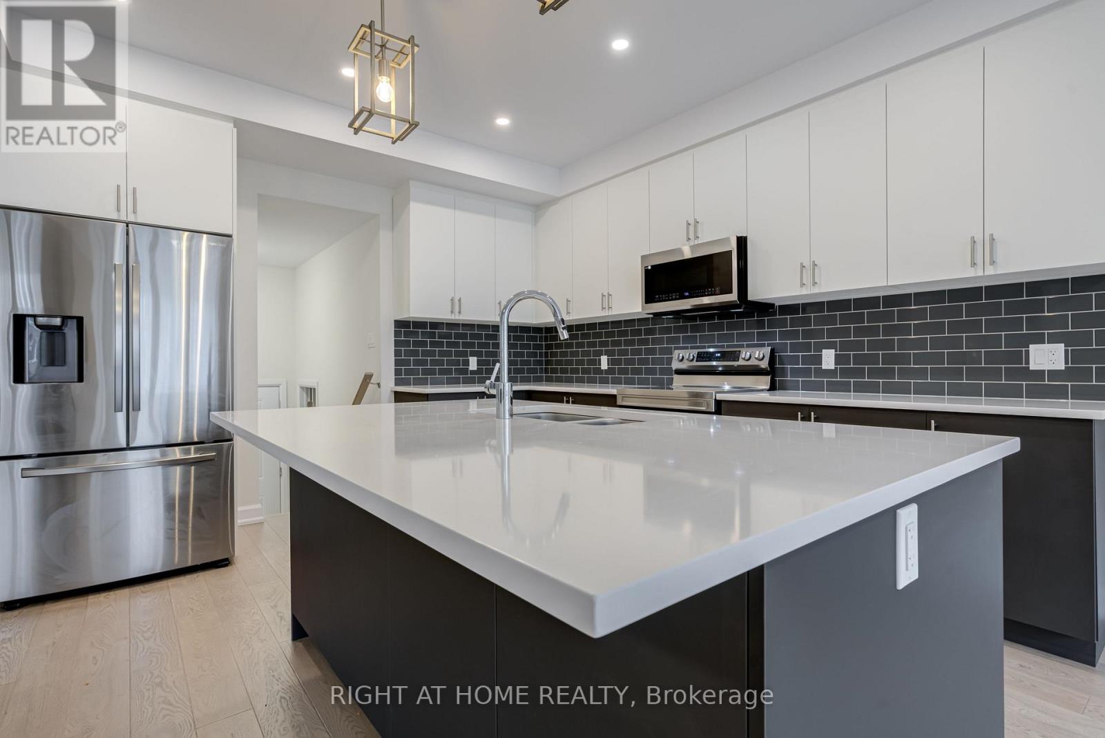 520 Clayton Avenue, Peterborough, Ontario  K9K 0H5 - Photo 7 - X12991218