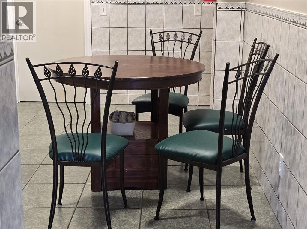 180 Hidden Vale Close Nw, Calgary, Alberta  T3A 5C7 - Photo 36 - A2285850