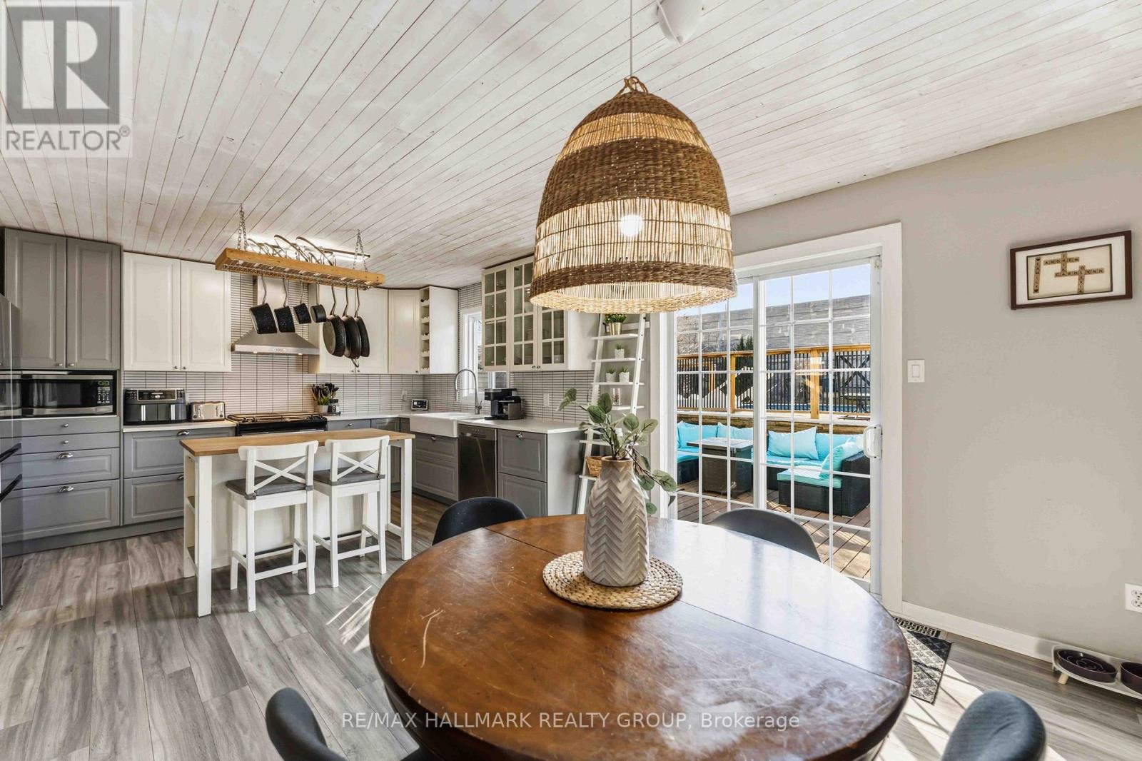 1091 Burgundy Lane, Ottawa, Ontario  K1C 2M9 - Photo 11 - X12991232