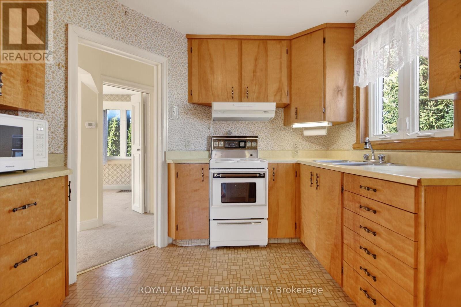 591 Churchill Avenue N, Ottawa, Ontario  K1Z 5E6 - Photo 13 - X12991388