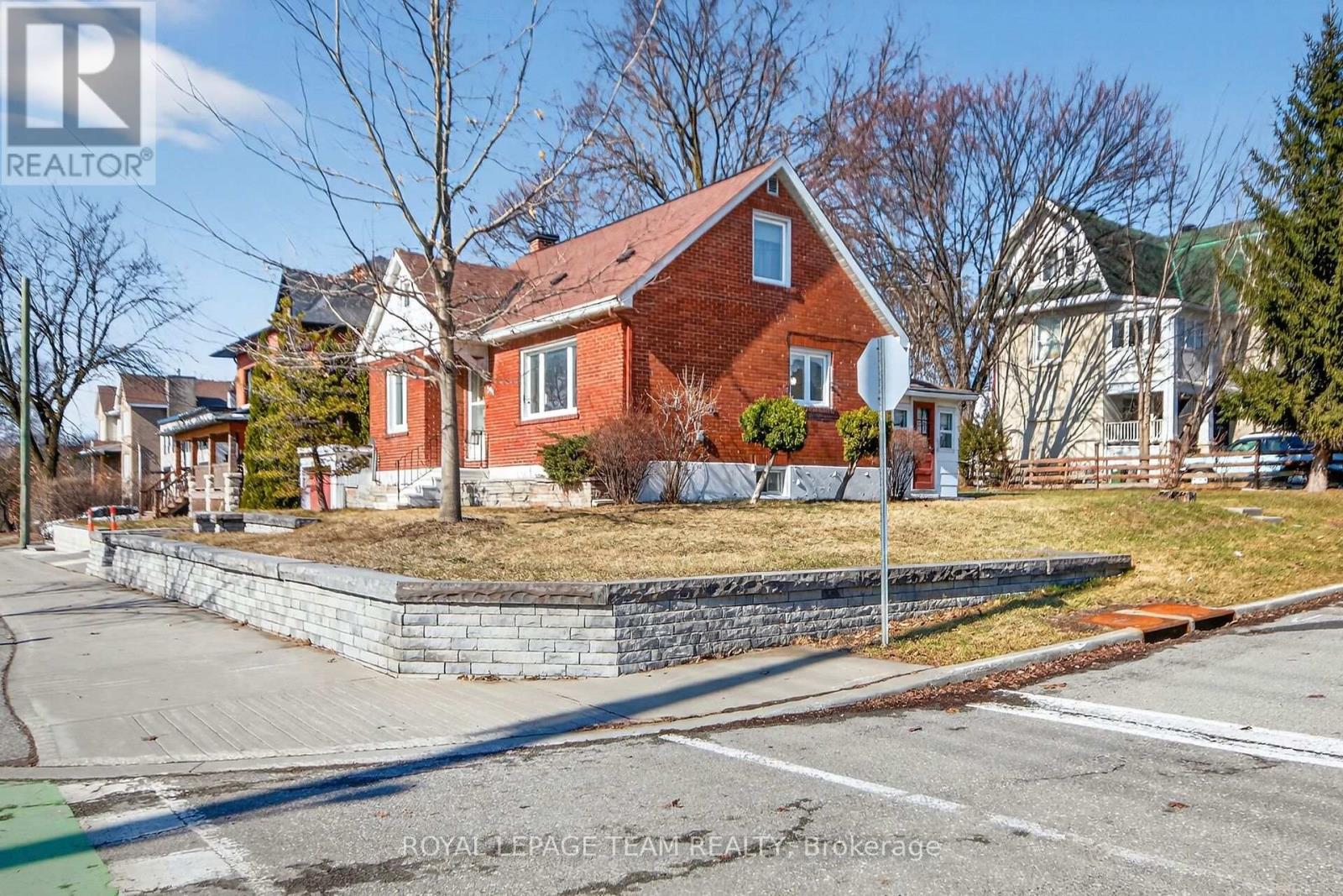 591 Churchill Avenue N, Ottawa, Ontario  K1Z 5E6 - Photo 3 - X12991388