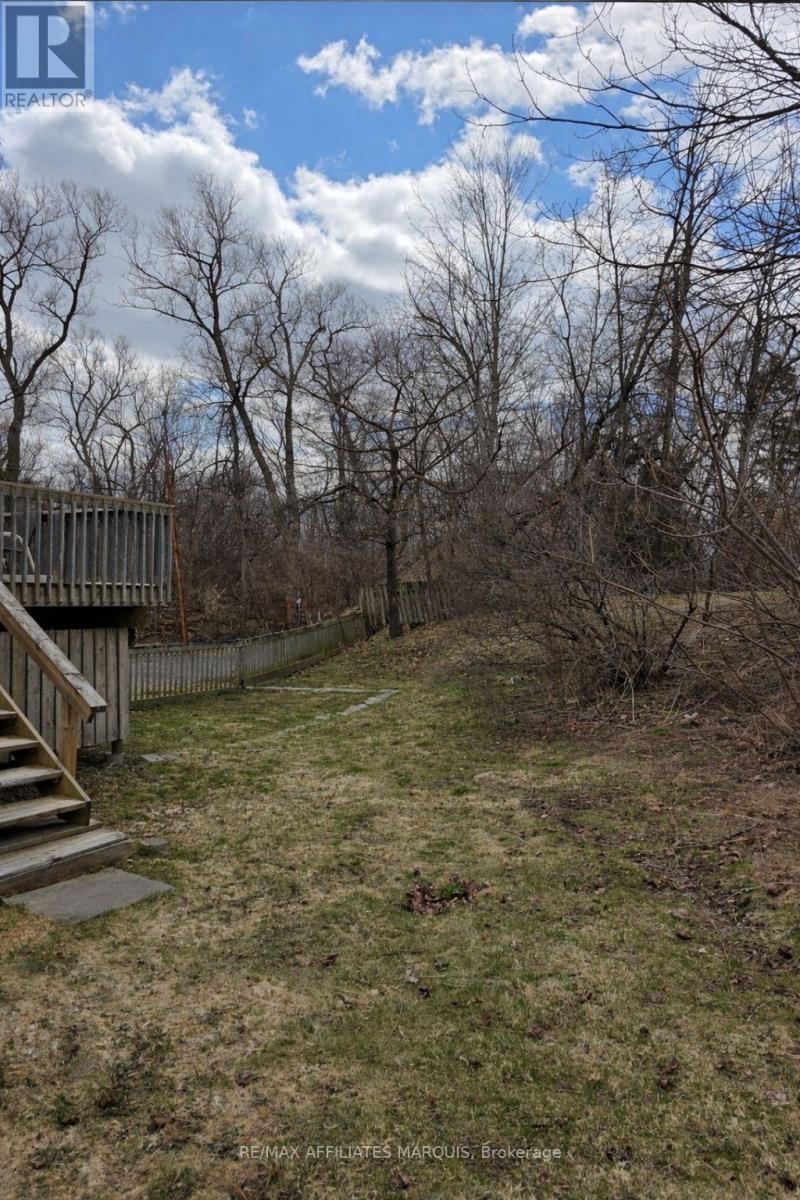 190 Ormond Street, Brockville, Ontario  K6V 2L3 - Photo 10 - X12991420