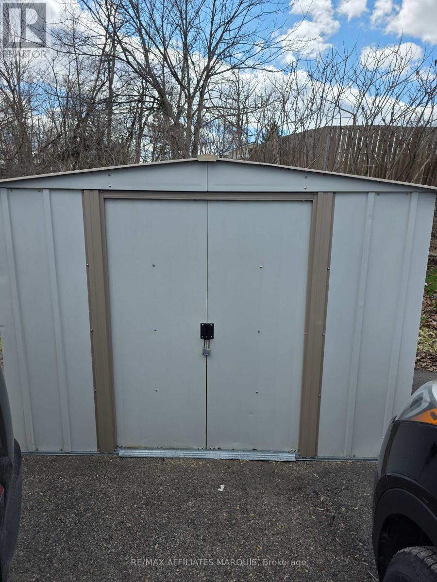 190 Ormond Street, Brockville, Ontario  K6V 2L3 - Photo 12 - X12991420