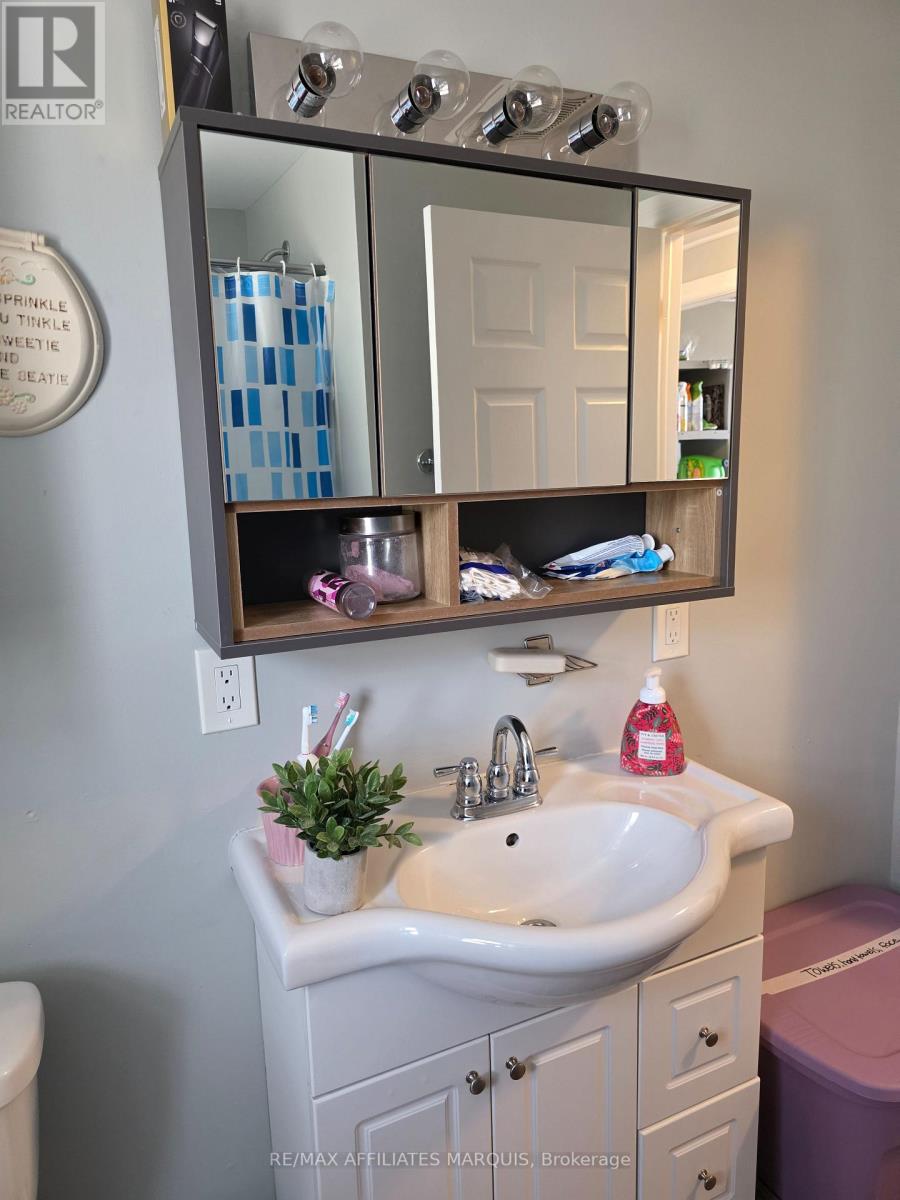 190 Ormond Street, Brockville, Ontario  K6V 2L3 - Photo 16 - X12991420