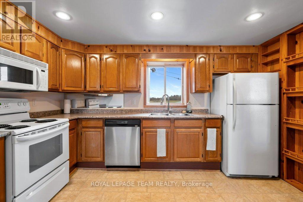 436 Kitley Line 8 Road, Elizabethtown-Kitley, Ontario  K0E 1H0 - Photo 11 - X12991450