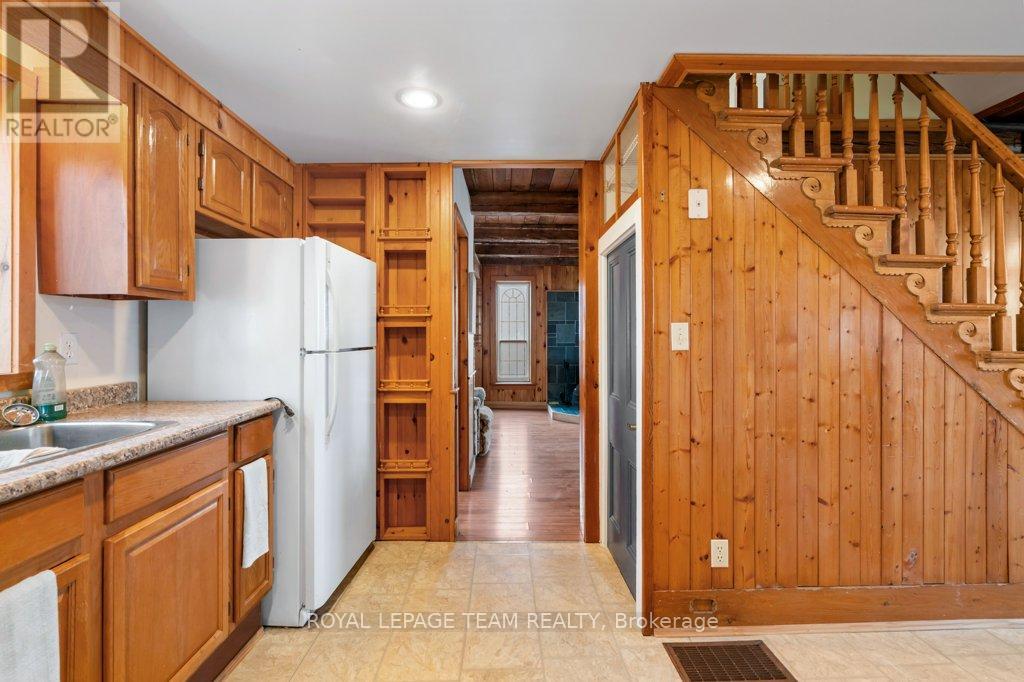 436 Kitley Line 8 Road, Elizabethtown-Kitley, Ontario  K0E 1H0 - Photo 13 - X12991450