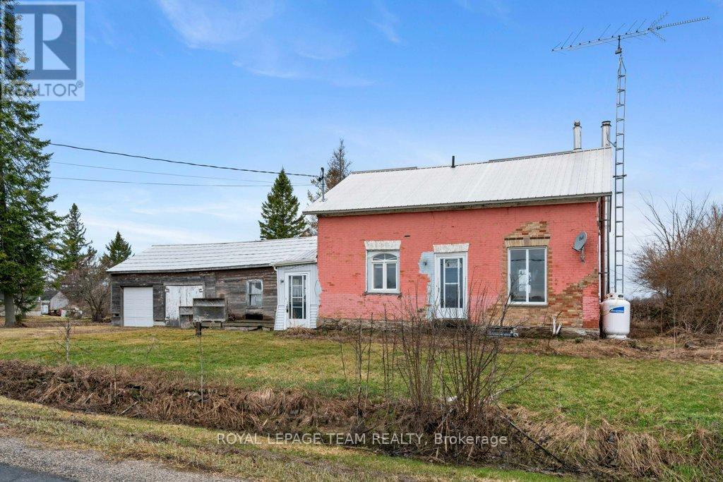 436 Kitley Line 8 Road, Elizabethtown-Kitley, Ontario  K0E 1H0 - Photo 4 - X12991450