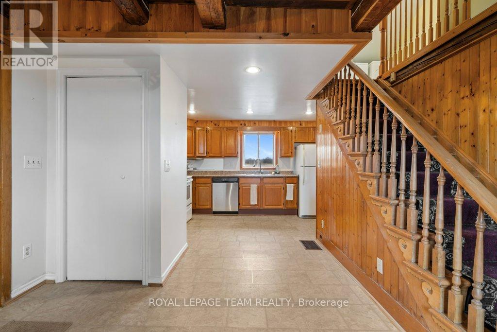 436 Kitley Line 8 Road, Elizabethtown-Kitley, Ontario  K0E 1H0 - Photo 9 - X12991450