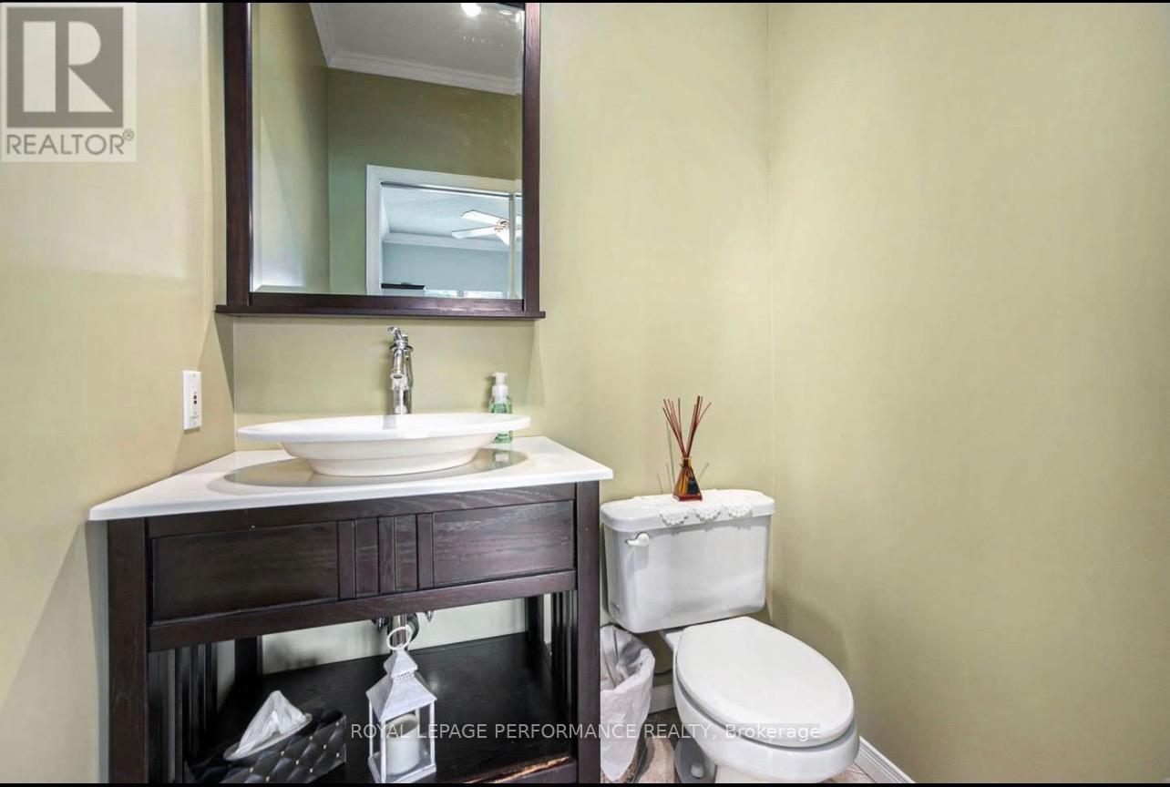 731 St Isidore Street, Casselman, Ontario K0A 1M0 - Photo 8 - X12991486