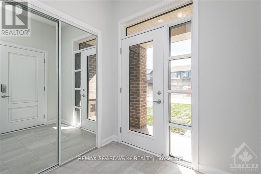 813 Dynasty Street, Ottawa, Ontario K4A 5L3 - Photo 3 - X12991500