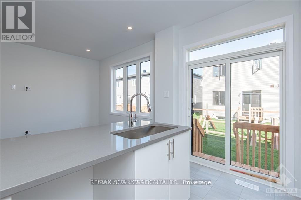 813 Dynasty Street, Ottawa, Ontario K4A 5L3 - Photo 6 - X12991500