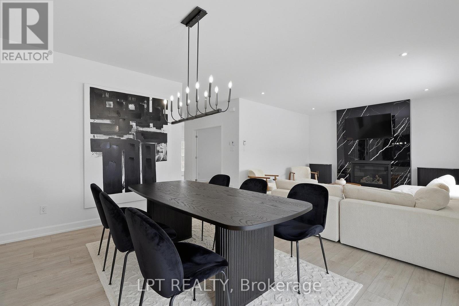 301 Moonlight Drive, Russell, Ontario  K4R 0L1 - Photo 15 - X12991502