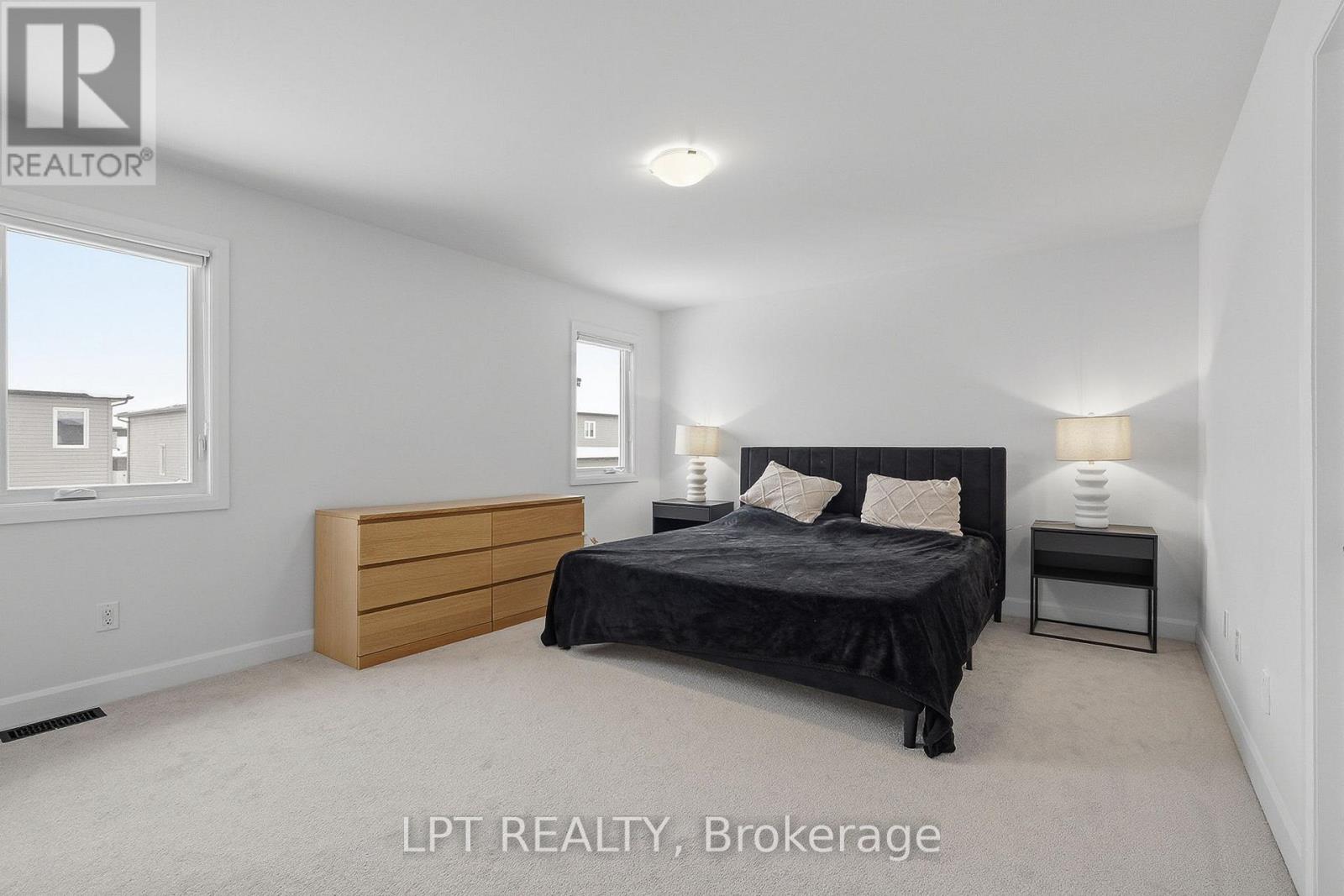 301 Moonlight Drive, Russell, Ontario  K4R 0L1 - Photo 22 - X12991502