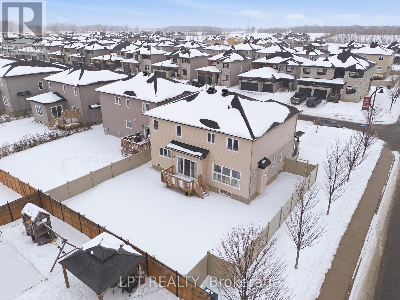 301 Moonlight Drive, Russell, Ontario  K4R 0L1 - Photo 37 - X12991502