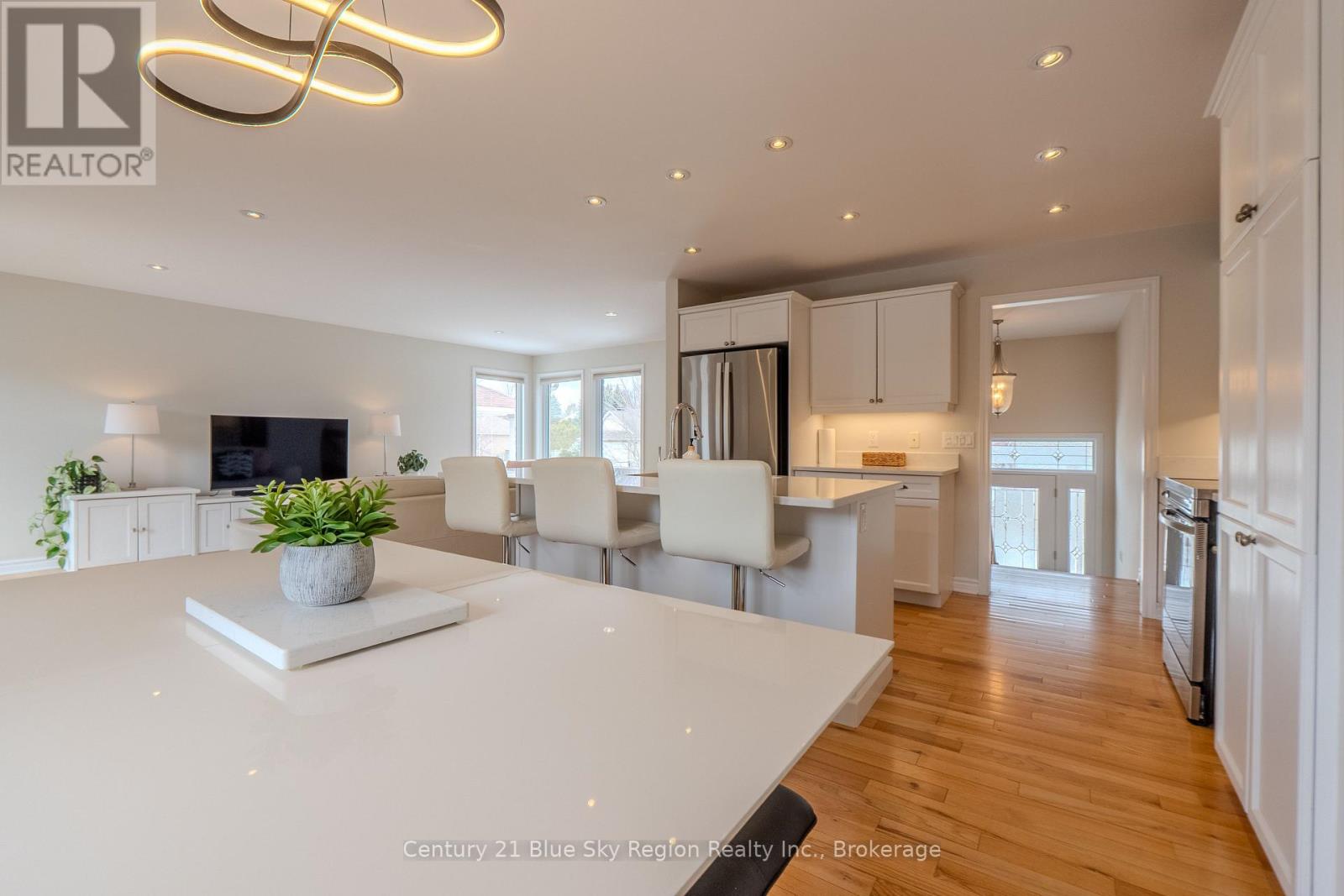 31 Vermont Crescent, North Bay, Ontario  P1C 1L5 - Photo 23 - X12990710