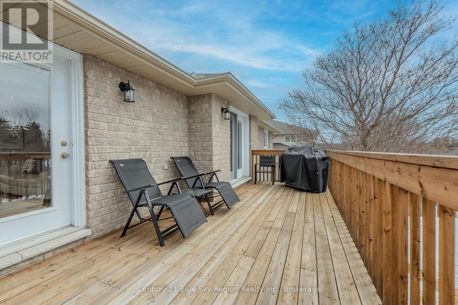 31 Vermont Crescent, North Bay, Ontario  P1C 1L5 - Photo 6 - X12990710