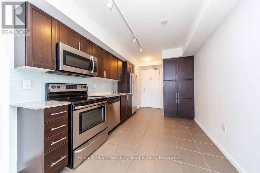 1121 - 800 Lawrence Avenue W, Toronto, Ontario  M6A 0B1 - Photo 10 - W12990696