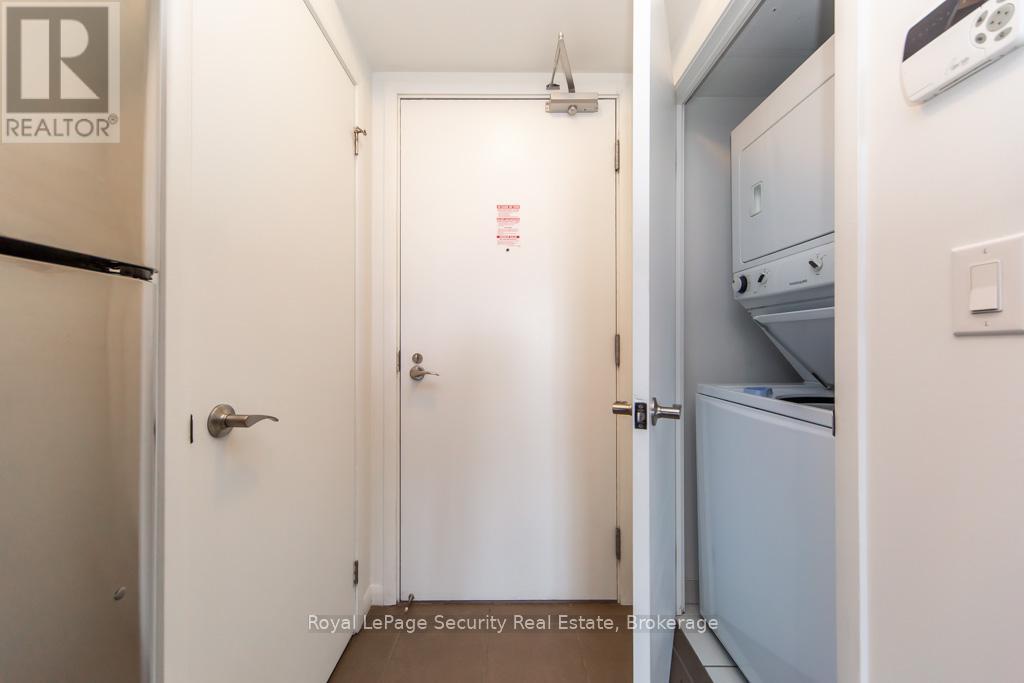 1121 - 800 Lawrence Avenue W, Toronto, Ontario  M6A 0B1 - Photo 18 - W12990696