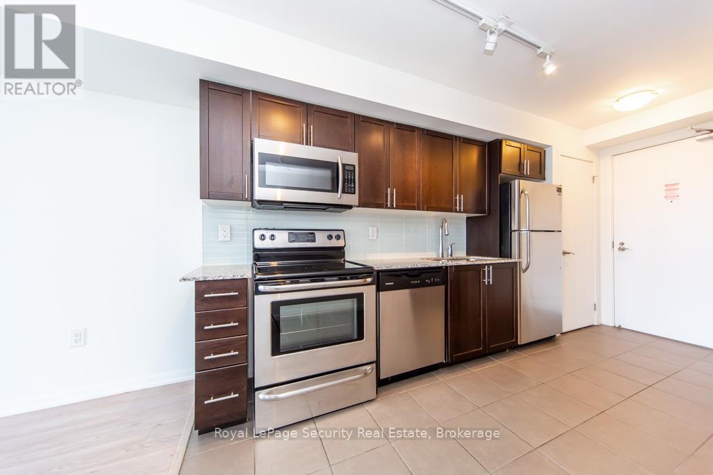 1121 - 800 Lawrence Avenue W, Toronto, Ontario  M6A 0B1 - Photo 11 - W12990696