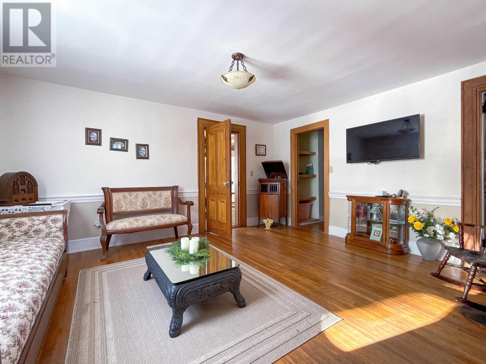 662 & 664 Long River Road, Long River, Prince Edward Island  C0B 1M0 - Photo 8 - 202607214