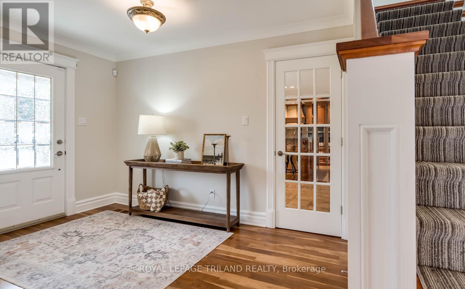 2416 Sunningdale Road W, Middlesex Centre, Ontario  N6H 5L2 - Photo 6 - X12991416