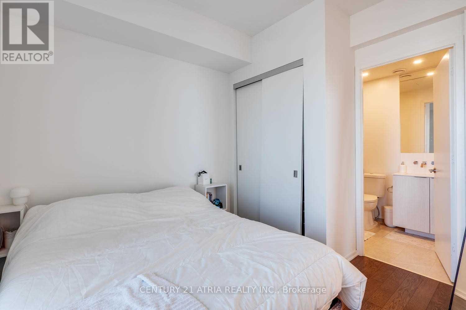 607 - 12 Bonnycastle Street, Toronto, Ontario  M5A 3T7 - Photo 17 - C12991228