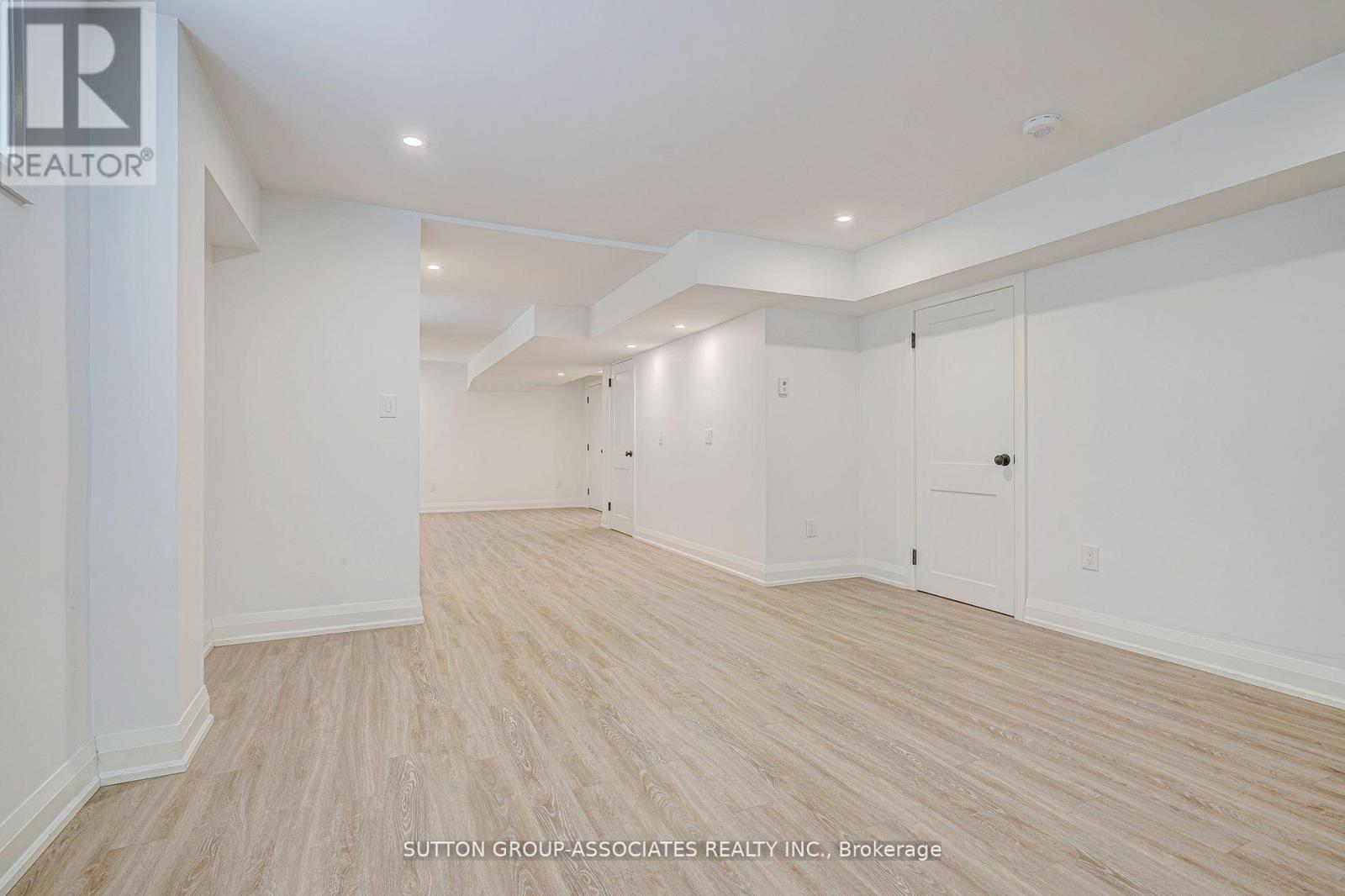 Lower - 233 Albany Avenue, Toronto, Ontario  M5R 3C7 - Photo 10 - C12991246