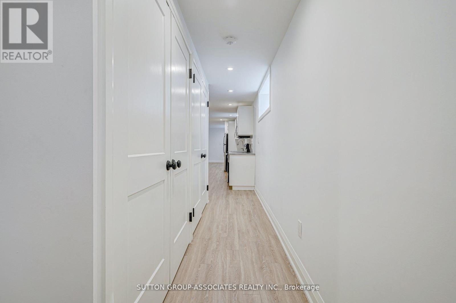 Lower - 233 Albany Avenue, Toronto, Ontario  M5R 3C7 - Photo 3 - C12991246