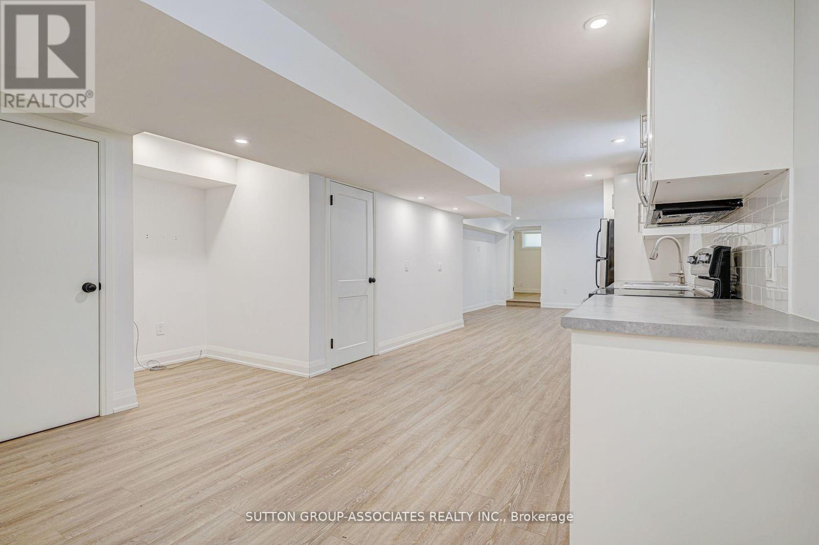 Lower - 233 Albany Avenue, Toronto, Ontario  M5R 3C7 - Photo 5 - C12991246