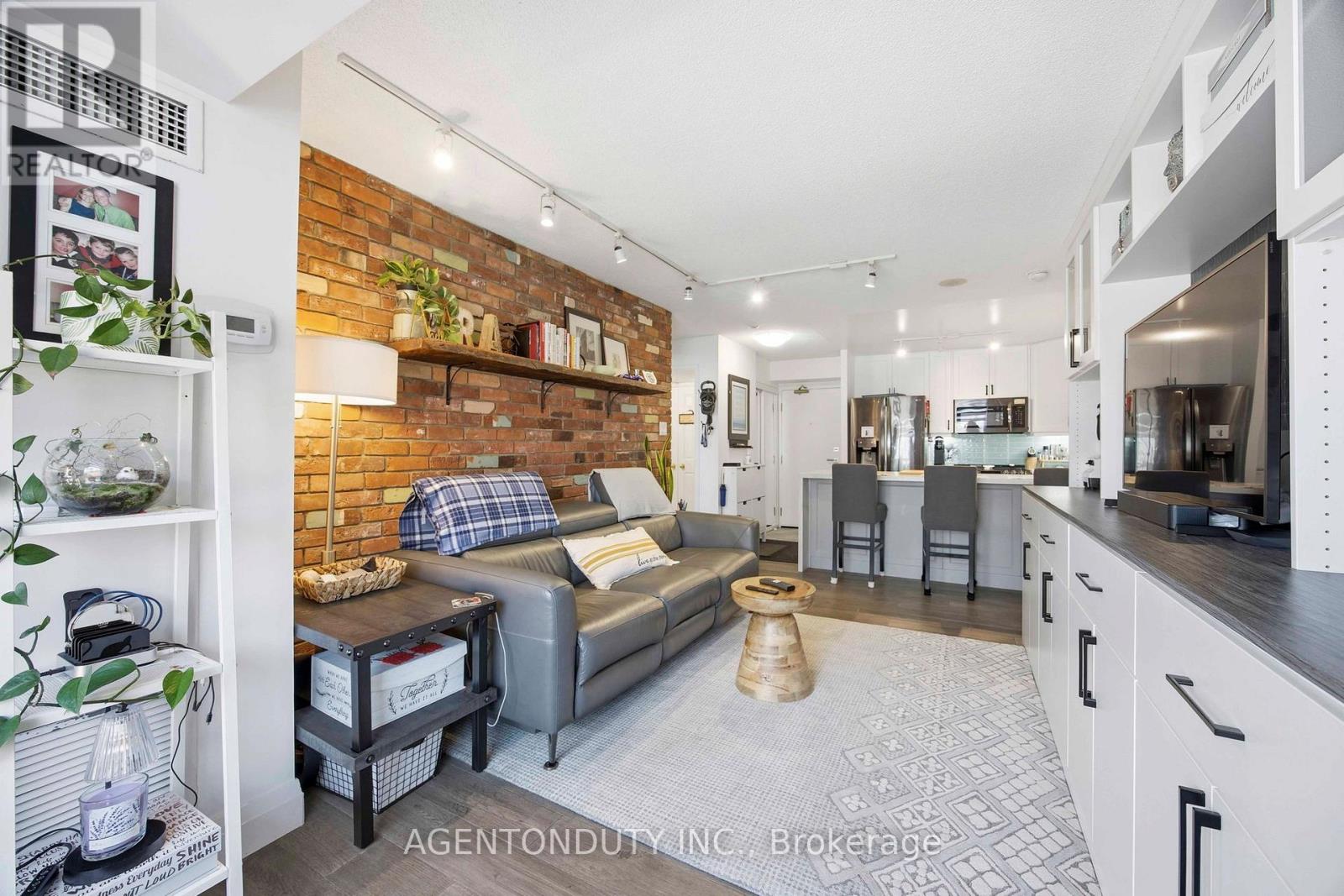 516 - 109 Front Street E, Toronto, Ontario  M5A 4P7 - Photo 14 - C12991274